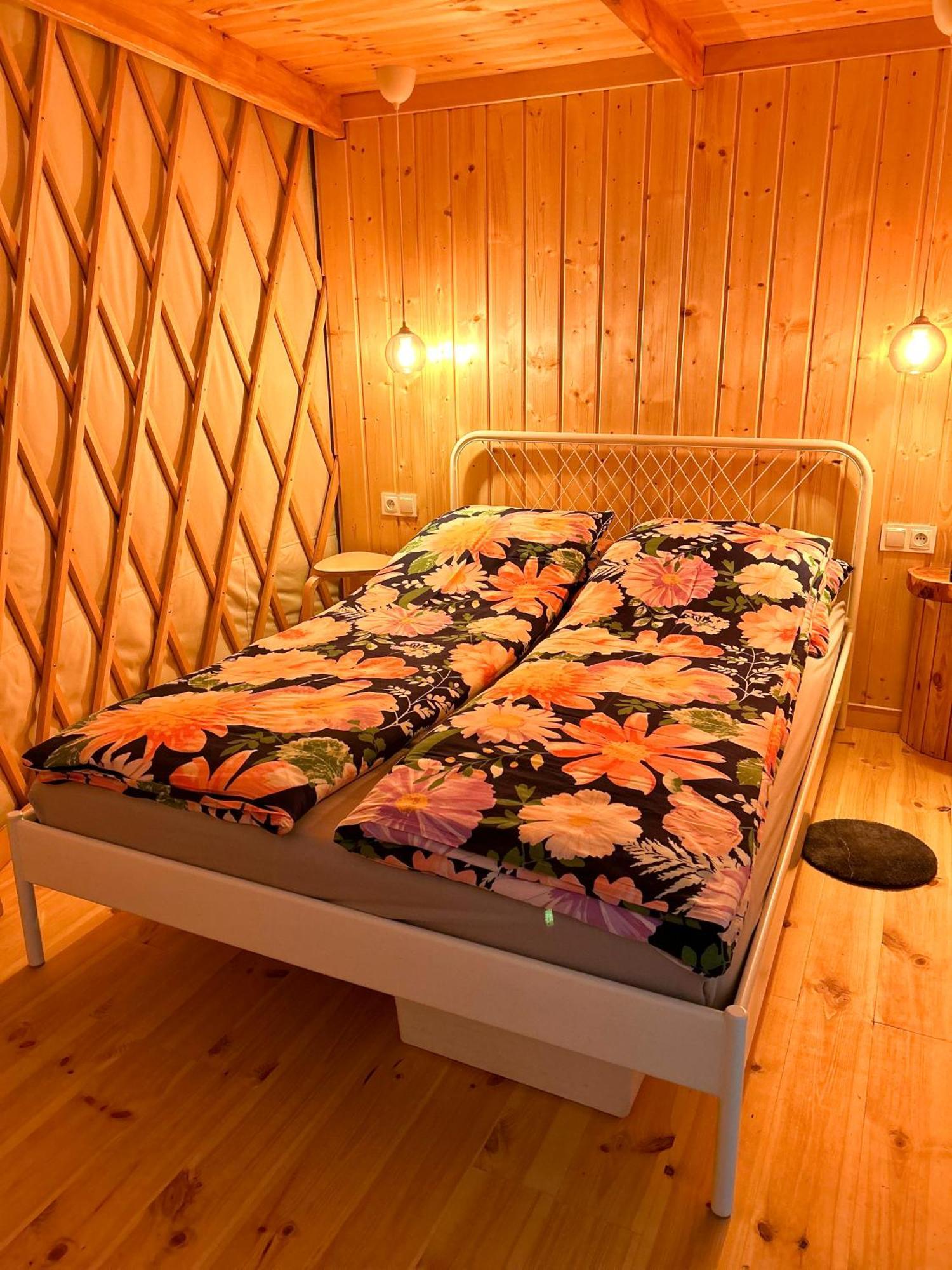 Forglamp Hotell Bydgoszcz Exteriör bild
